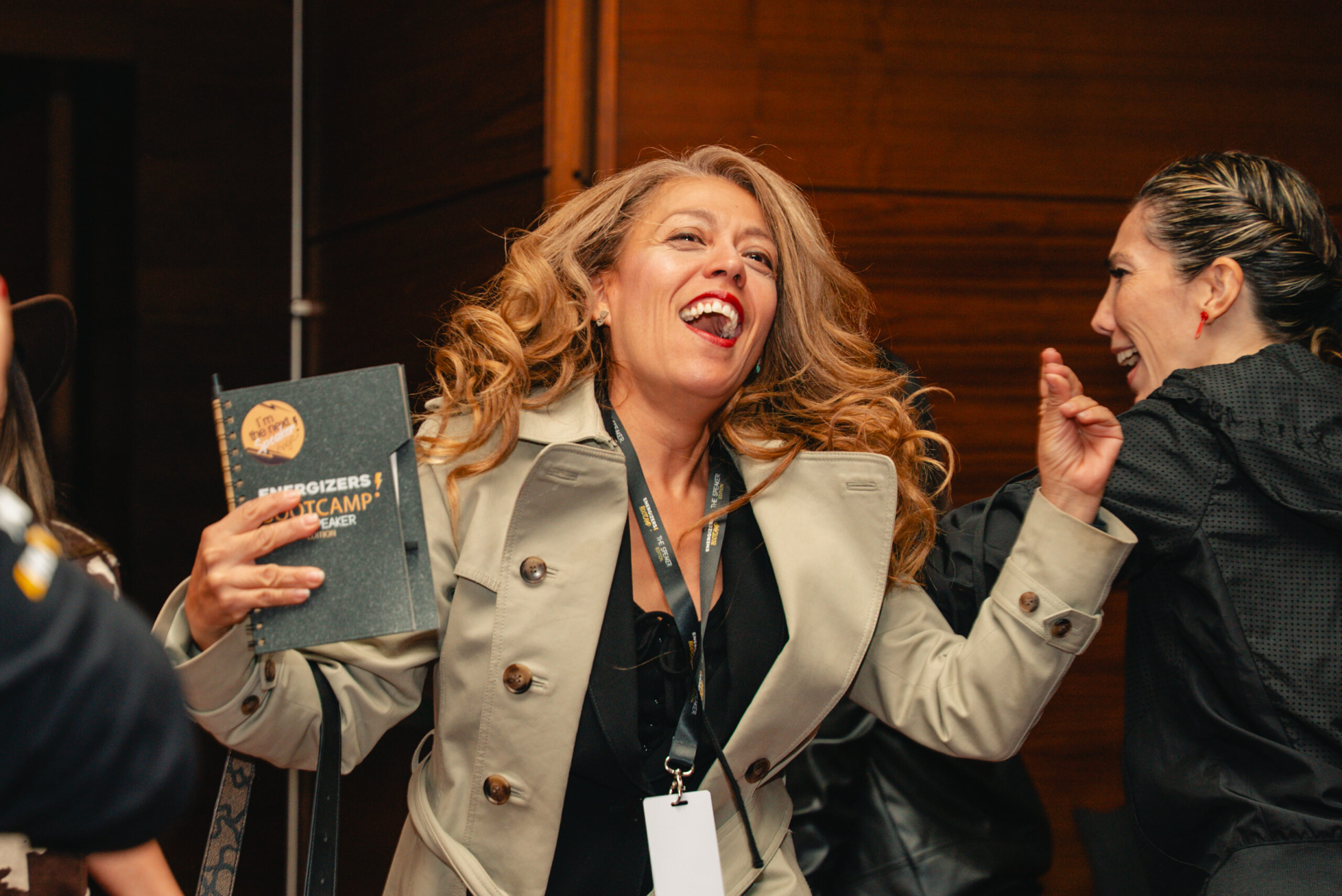Audiencia masiva en conferencia WeWow Energizers Bootcamp