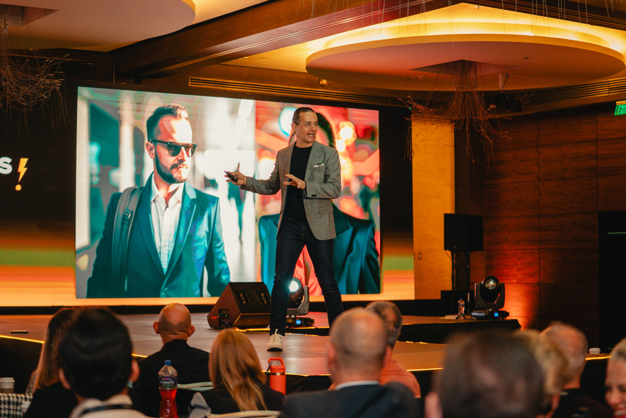 Espacio de networking y presentacion ejecutiva en WeWow